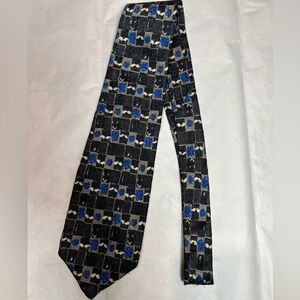 Geoffrey Beene 100% Silk Geometric Black and Blue Tie